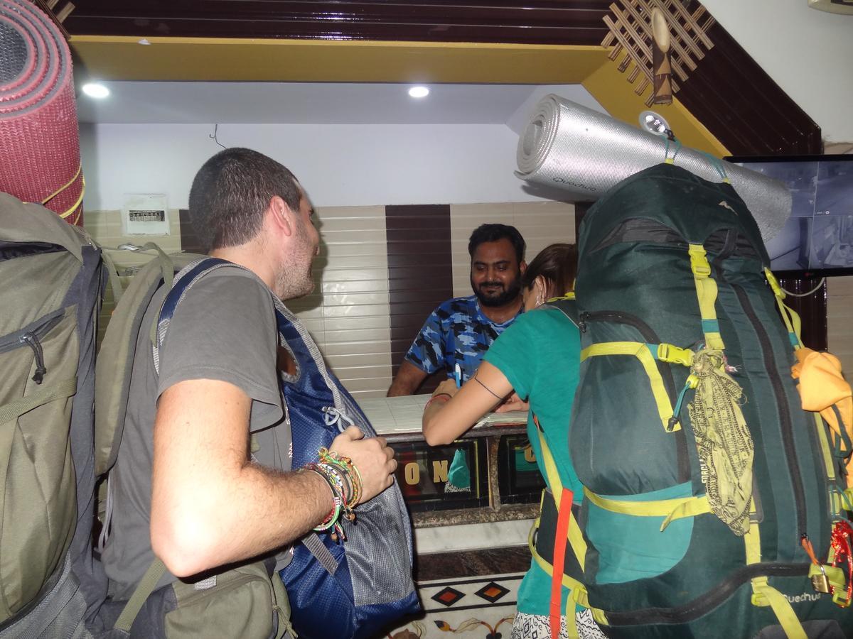 Hotel Aashiyana Agra  Dış mekan fotoğraf