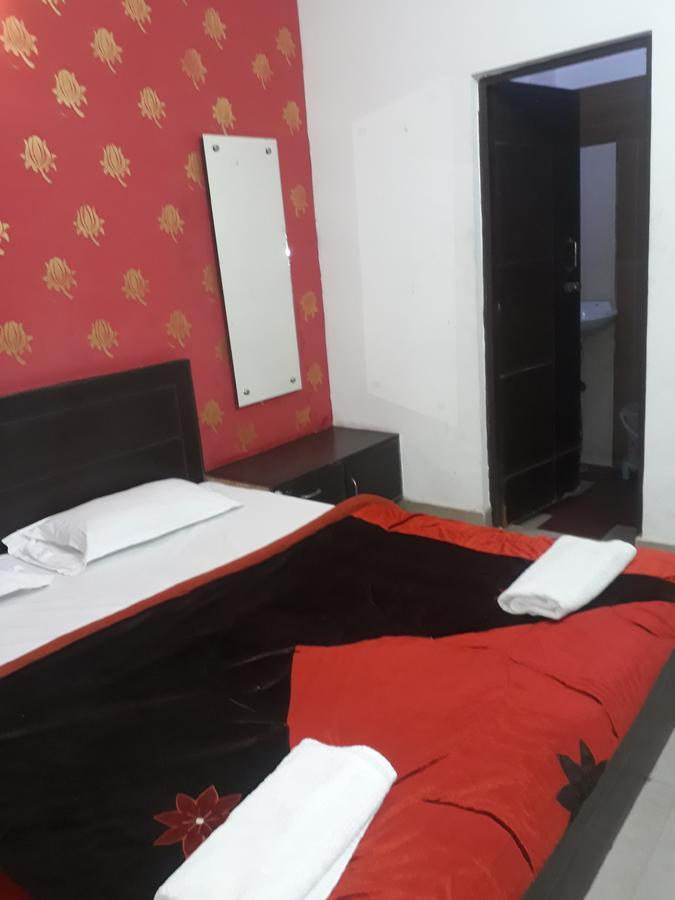 Hotel Aashiyana Agra  Dış mekan fotoğraf